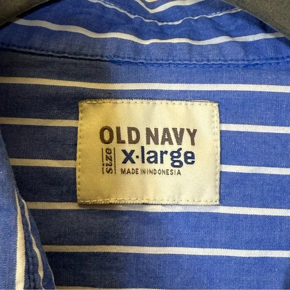 Old Navy Blue Striped Boy's Button Up Shirt. Size XL. In excellent condition!
